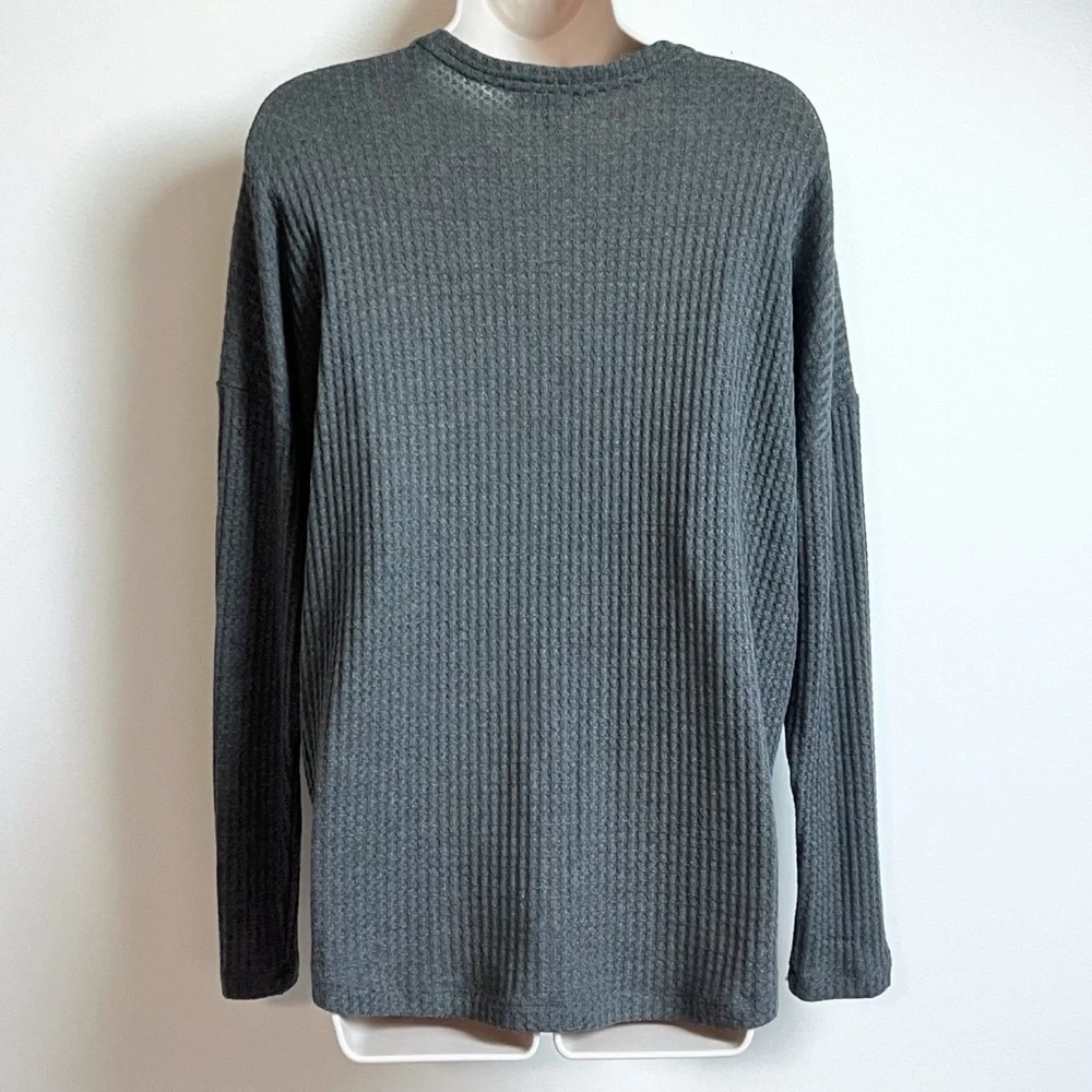 NEW Express Waffle Knit Scoop Neck Long Sleeve Pullover Top Gray high low M